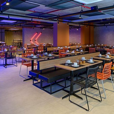 Ibis Budget Balneário Camboriú Εξωτερικό φωτογραφία