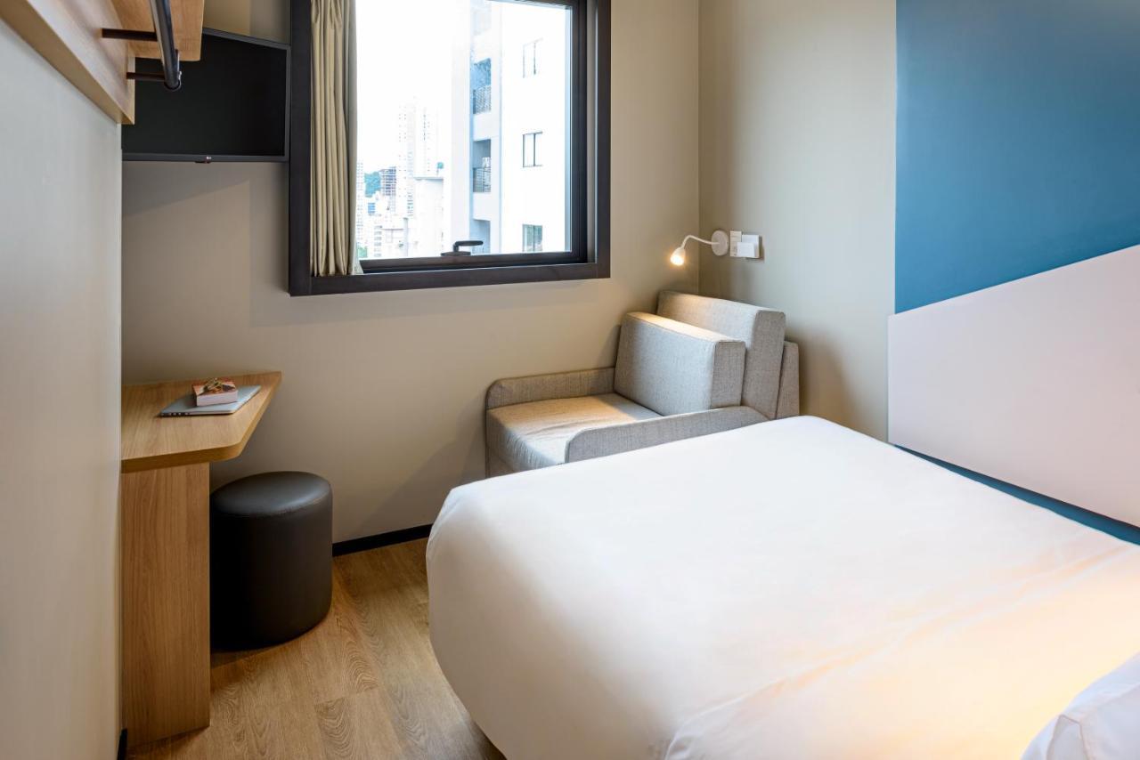 Ibis Budget Balneário Camboriú Εξωτερικό φωτογραφία